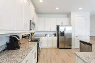 845 Golden Bear Dr, Reunion, FL 34747 - Photo 10