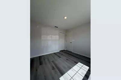 211 Turtle Bay Avenue, Winter Haven, FL 33881 - Photo 4