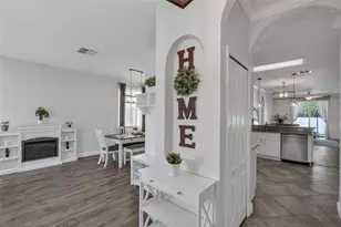 10023 Shadow Creek Dr, Orlando, FL 32832 - Photo 4