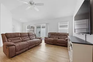 2747 Dyson Loop, The Villages, FL 32163 - Photo 8