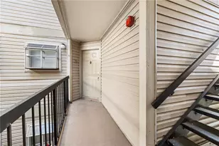 1964 Lake Atriums Cir, Orlando, FL 32839 - Photo 2