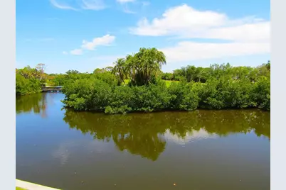 1630 Royal Palm Drive S #A, Saint Petersburg, FL 33707 - Photo 6