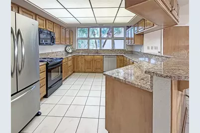 1630 Royal Palm Drive S #A, Saint Petersburg, FL 33707 - Photo 18