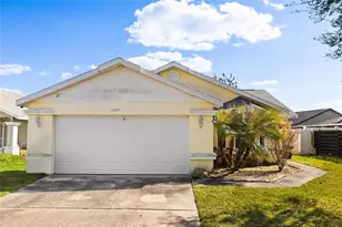 13337 Boulder Woods Cir, Orlando, FL 32824 - Photo 2