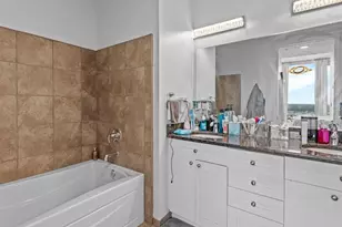 150 E Robinson St, Orlando, FL 32801 - Photo 16