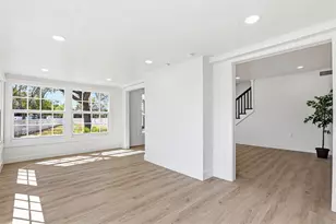 301 81st Ave NE, Saint Petersburg, FL 33702 - Photo 28