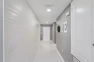 3233 Eagle Hammock Cir, Kissimmee, FL 34743 - Photo 4