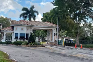 1000 St Charles Pl, Pembroke Pines, FL 33026 - Photo 2