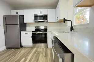 2402 Stevens Ave, Sanford, FL 32771 - Photo 14