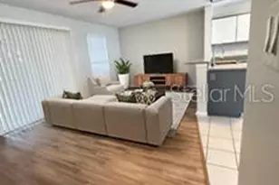 11019 Yorkshire Ridge Ct, Orlando, FL 32837 - Photo 2