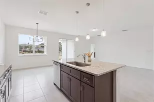 3772 Watercliff Cir, Grand Island, FL 32735 - Photo 8