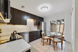 692 Lake Villas Dr, Altamonte Springs, FL 32701 - Photo 2