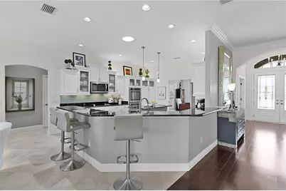 2924 Bonifay Path, The Villages, FL 32163 - Photo 10