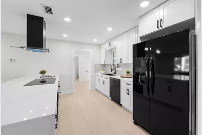 105 12th Street SW, Ruskin, FL 33570 - Photo 16