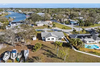 105 12th Street SW, Ruskin, FL 33570 - Photo 76