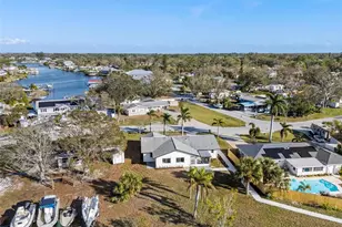 105 12th St SW, Ruskin, FL 33570 - Photo 76