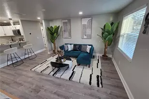 1106 Valencia Rd, Plant City, FL 33563 - Photo 6