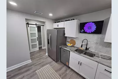 1106 Valencia Road, Plant City, FL 33563 - Photo 10