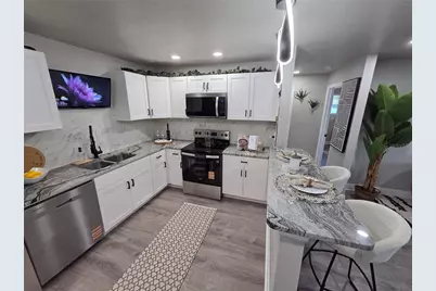 1106 Valencia Road, Plant City, FL 33563 - Photo 8