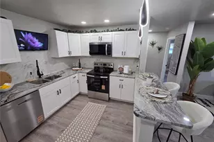 1106 Valencia Rd, Plant City, FL 33563 - Photo 8