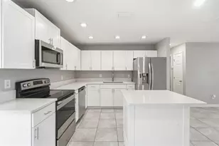 32730 Blossom Ln, Leesburg, FL 34788 - Photo 22