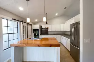 2041 Spencer St, Deland, FL 32720 - Photo 2