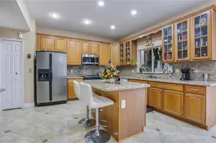 7866 Bardmoor Hill Cir, Orlando, FL 32835 - Photo 8