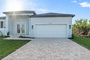 10071 Kingsville Dr, Port Charlotte, FL 33981 - Photo 12