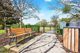 7651 Five Oaks Dr, Harmony, FL 34773 - Photo 32