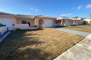 5434 Larchmont Ct N, Pinellas Park, FL 33782 - Photo 18