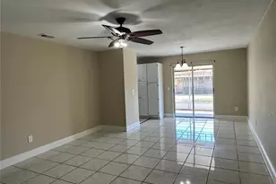 27 W Country Cove Way, Kissimmee, FL 34743 - Photo 4