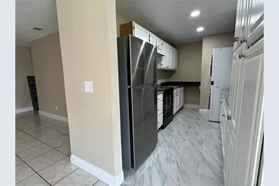 27 W Country Cove Way, Kissimmee, FL 34743 - Photo 8