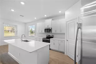 31740 Griffin Sands Ln, San Antonio, FL 33576 - Photo 12