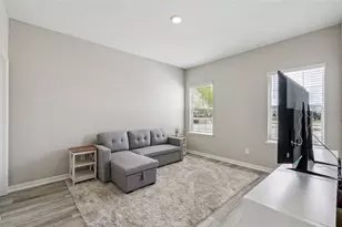 469 Silverbell Trl, Saint Cloud, FL 34771 - Photo 6