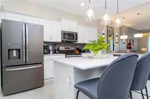 3161 Paradox Cir, Kissimmee, FL 34746 - Photo 6