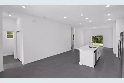 20563 SW Rainbow Lakes Boulevard, Dunnellon, FL 34431 - Photo 8