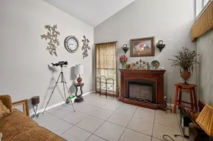 10301 Chadbourne Dr, Tampa, FL 33624 - Photo 8