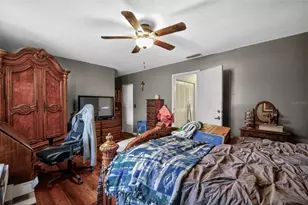 10301 Chadbourne Dr, Tampa, FL 33624 - Photo 18