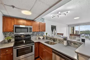 151 E Washington St, Orlando, FL 32801 - Photo 10