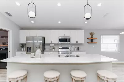 35598 Bellington Boulevard, Zephyrhills, FL 33541 - Photo 14