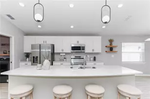 35598 Bellington Blvd, Zephyrhills, FL 33541 - Photo 14