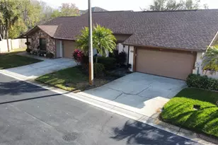 4075 Shoreside Cir, Tampa, FL 33624 - Photo 2