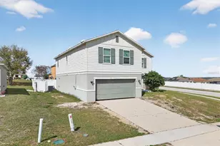 2133 Ficus St, Mascotte, FL 34753 - Photo 4