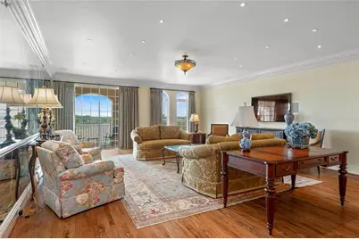 1110 SW Ivanhoe Boulevard #27, Orlando, FL 32804 - Photo 4