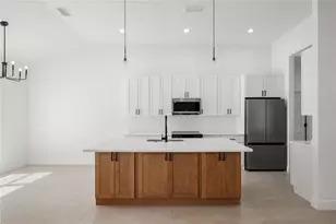 106 Megan Ct, Orange City, FL 32763 - Photo 6