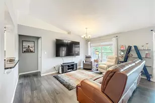 10617 Lake Ralph Dr, Clermont, FL 34711 - Photo 14