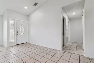 2513 Dumas Dr, Deltona, FL 32738 - Photo 4