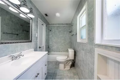 115 124th Avenue W, Treasure Island, FL 33706 - Photo 6