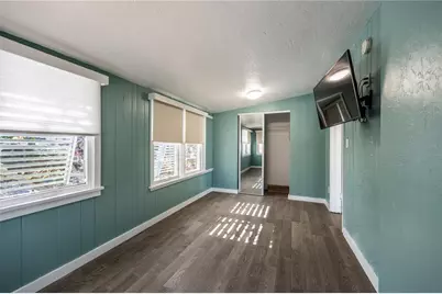 115 124th Avenue W, Treasure Island, FL 33706 - Photo 2