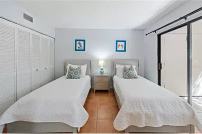 4574 Ringwood Meadow #4, Sarasota, FL 34235 - Photo 14